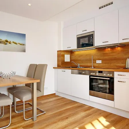 Hanse 321 * Kuehlungsborn